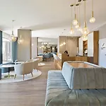 Hotell Acta The Avenue