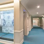 Hotel Acta The Avenue 4*