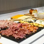 Acta The Avenue Hotel