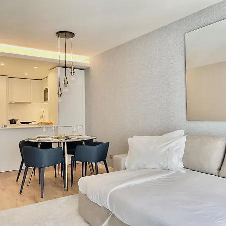 Acta The Avenue Hotel 4*