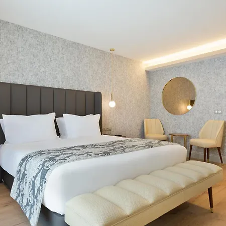 Acta The Avenue Hotel 4*