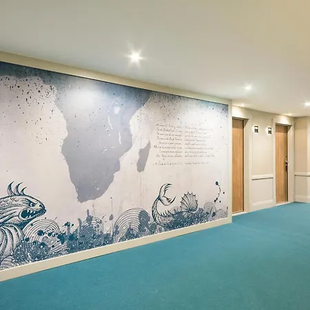 Acta The Avenue Hotel