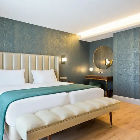 Hotel Acta The Avenue 4*