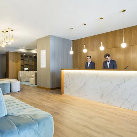Acta The Avenue Hotel