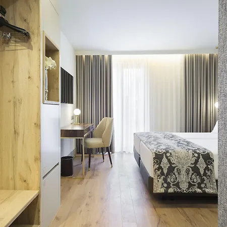 Acta The Avenue 호텔 4*