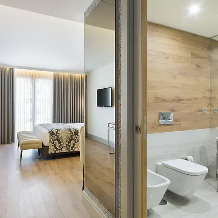 Acta The Avenue Hotel