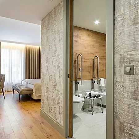 Hotel Acta The Avenue