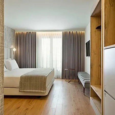 Acta The Avenue 4* Porto