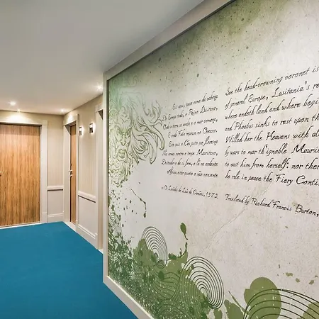 Acta The Avenue Hotel 4*