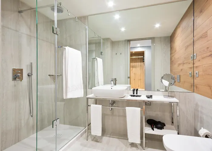 Hotel Acta The Avenue