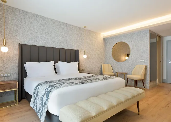 Acta The Avenue Szálloda 4*