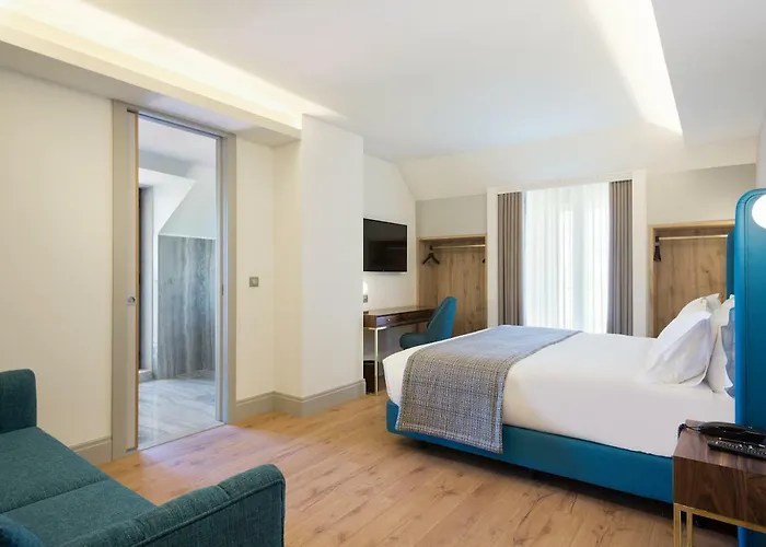 Acta The Avenue Hotel Oporto