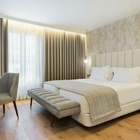 Acta The Avenue Hotel Oporto