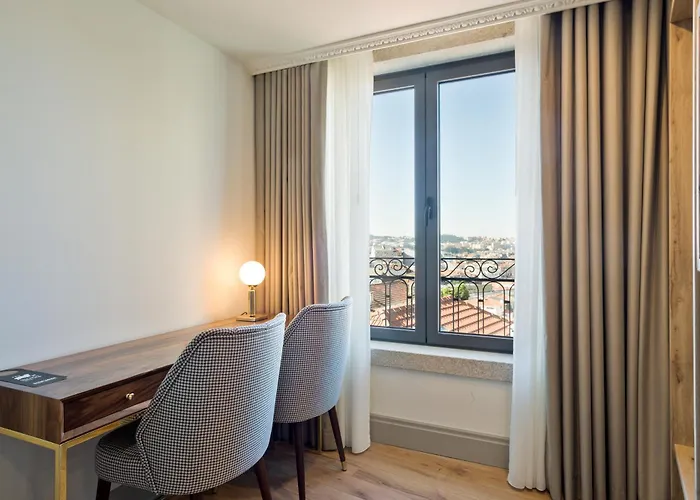 Acta The Avenue Hotell 4*