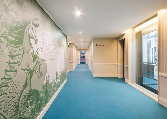 Hotell Acta The Avenue 4*