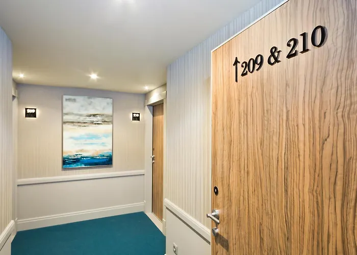 Hotell Acta The Avenue