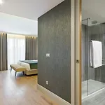 Acta The Avenue Hotel