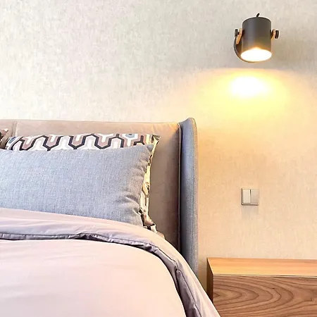 Hotel Acta The Avenue 4*