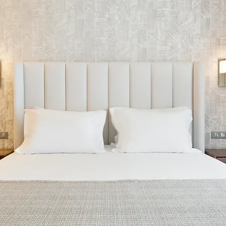 Hotel Acta The Avenue