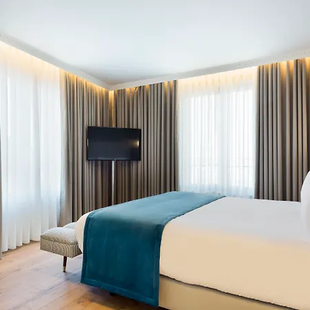 Acta The Avenue Hotel