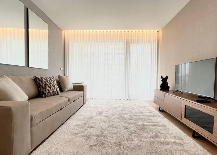 Acta The Avenue Oporto